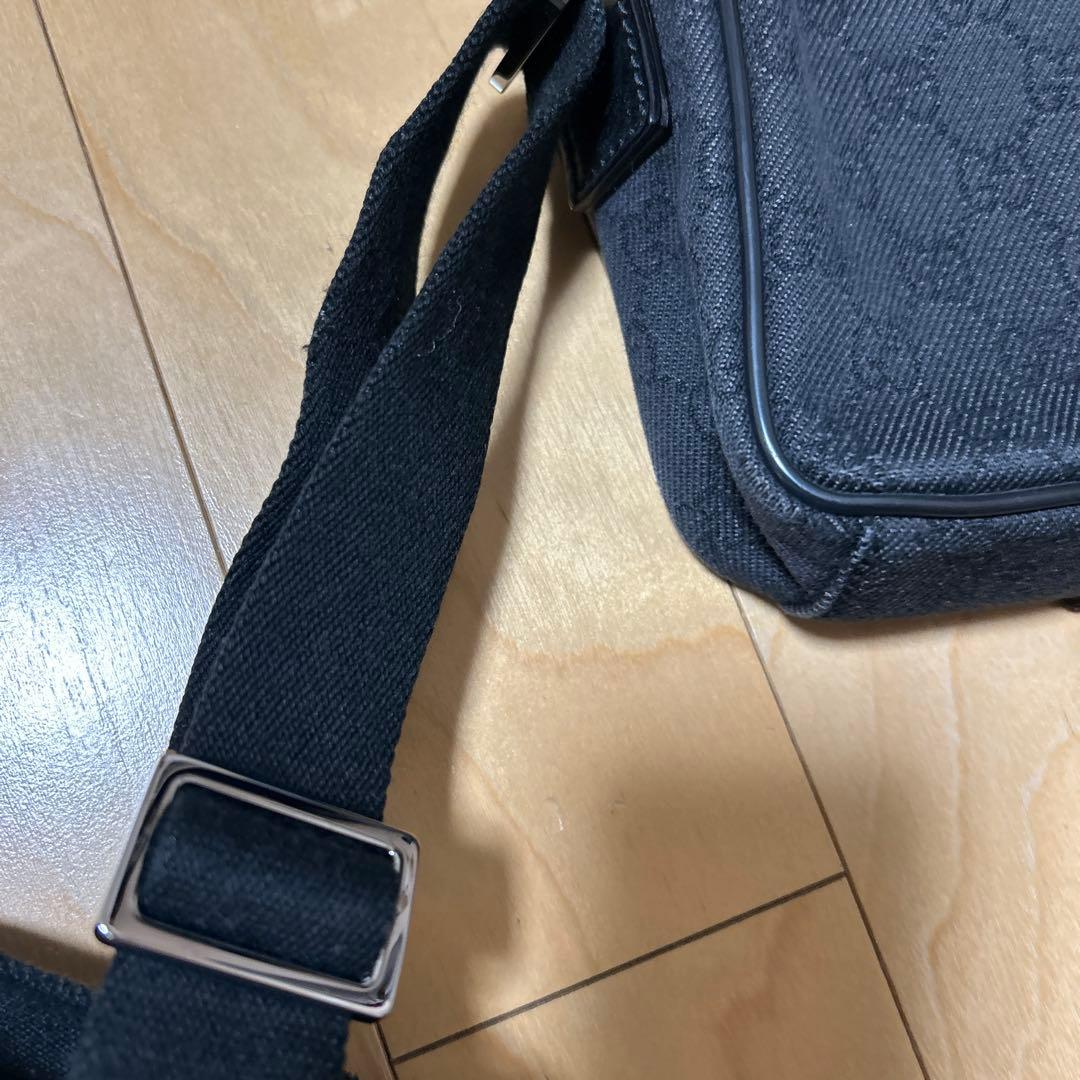 【予約品】Gucci ブラック ショルダーバッグ 収納袋付き