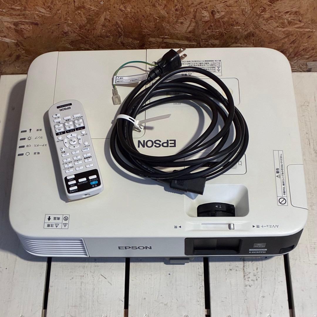 0698 EPSON プロジェクター　EB-2140W WXGA