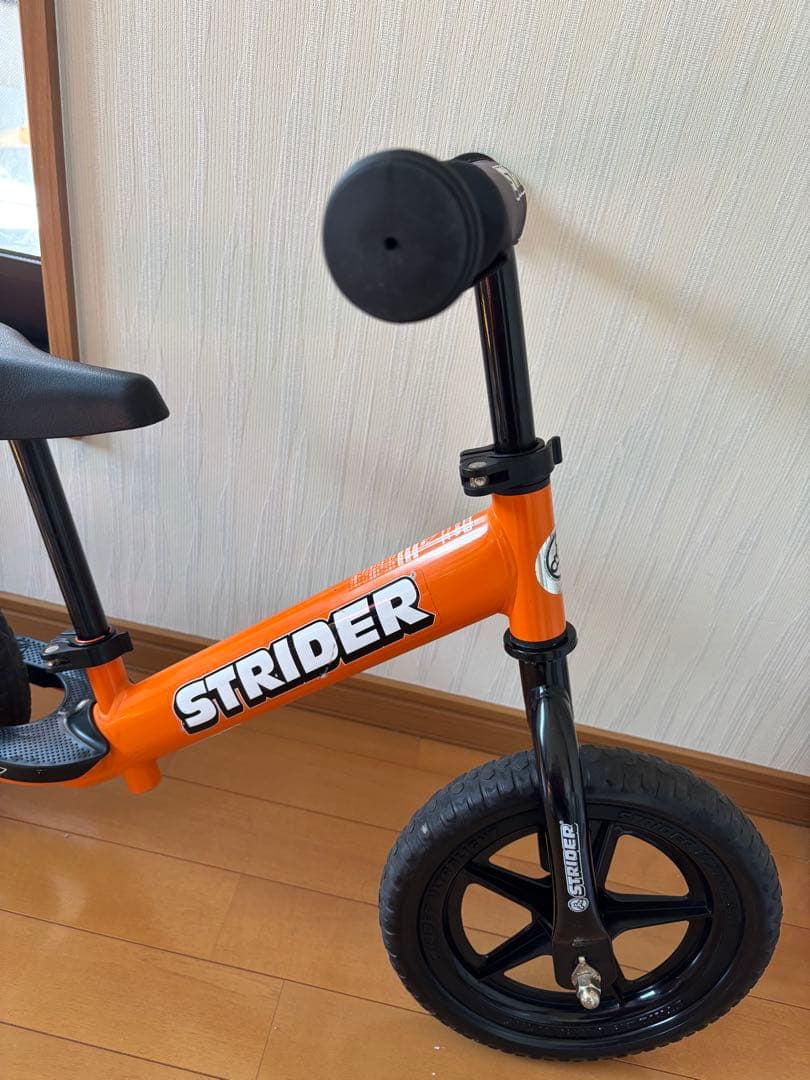 STRIDER バランスバイク オレンジ 12インチ➕新品プロテクターセット