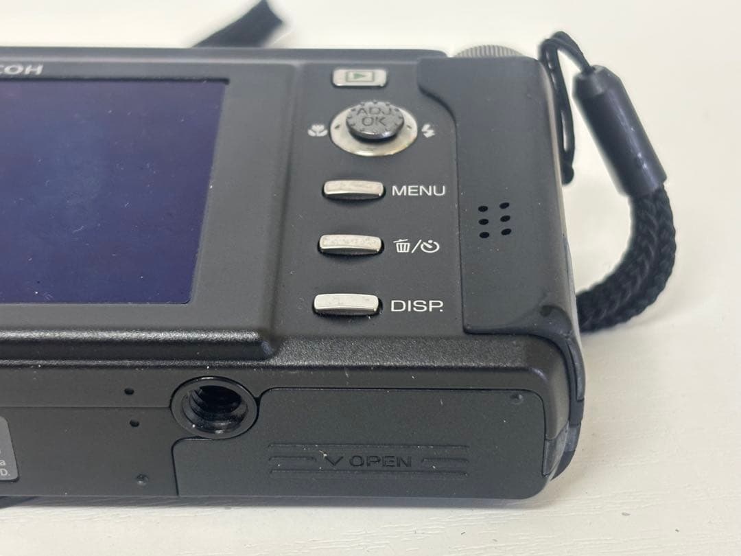 ◆【売り切り】 RICOH リコー デジタルカメラ RICOH R8