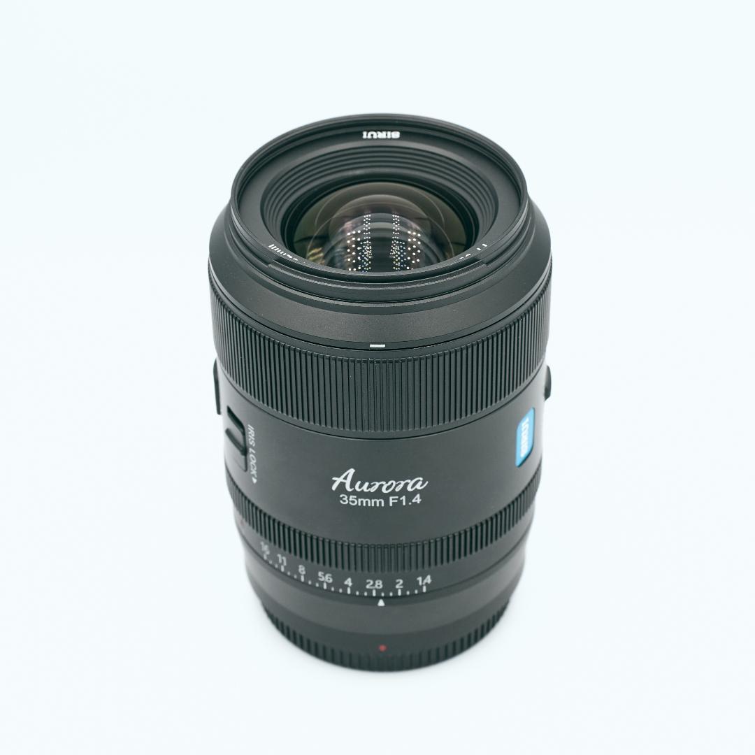 sirui aurora 35mm f1.4 zマウント