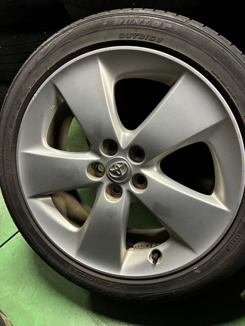 【美品】30プリウスツーリング純正ホイール　タイヤ付き