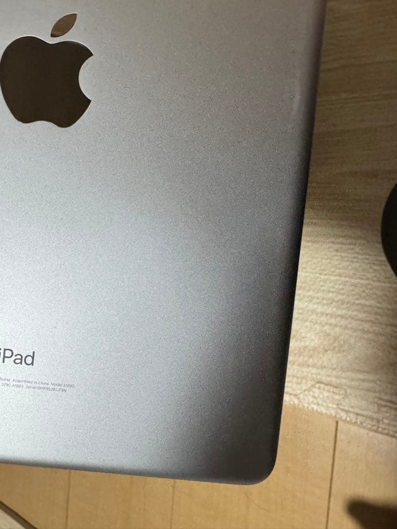 iPad6世代(128gb、シルバー) 箱付