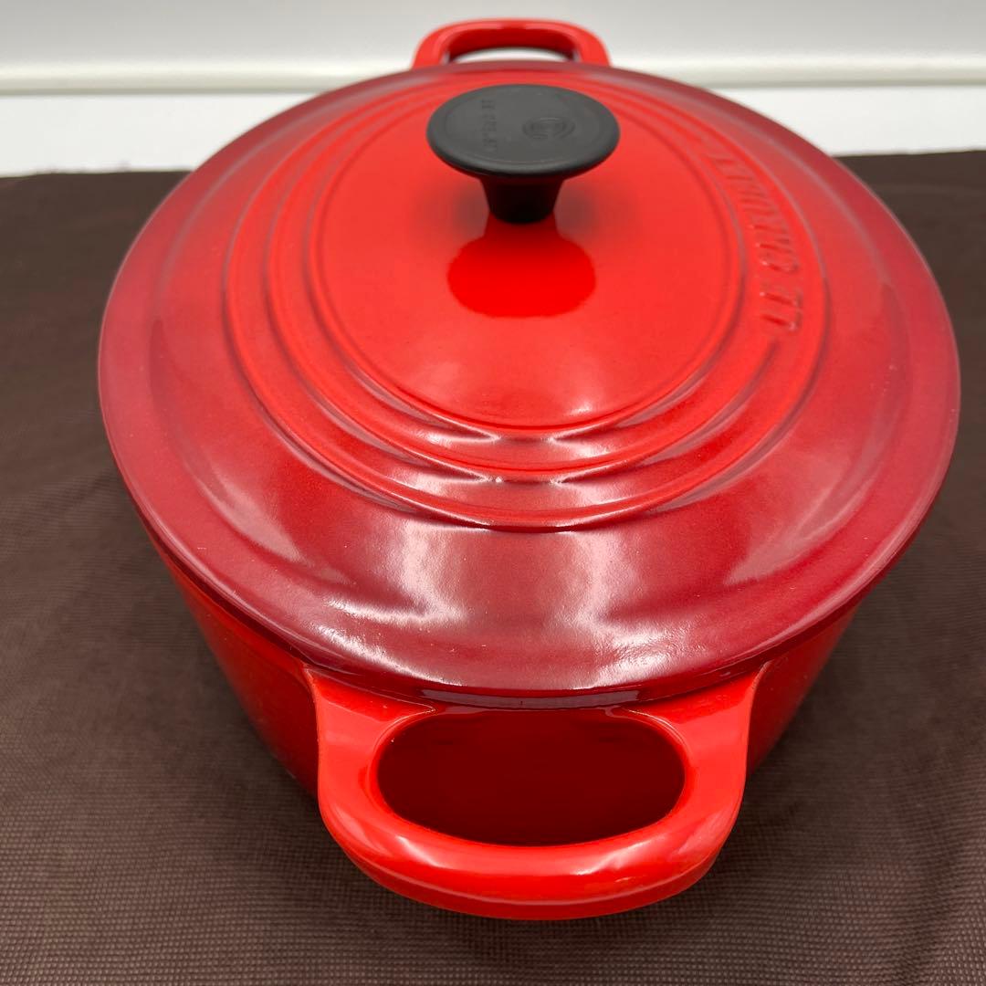 極美品　LE CREUSET ココット　オーバル　25cm チェリーレッド