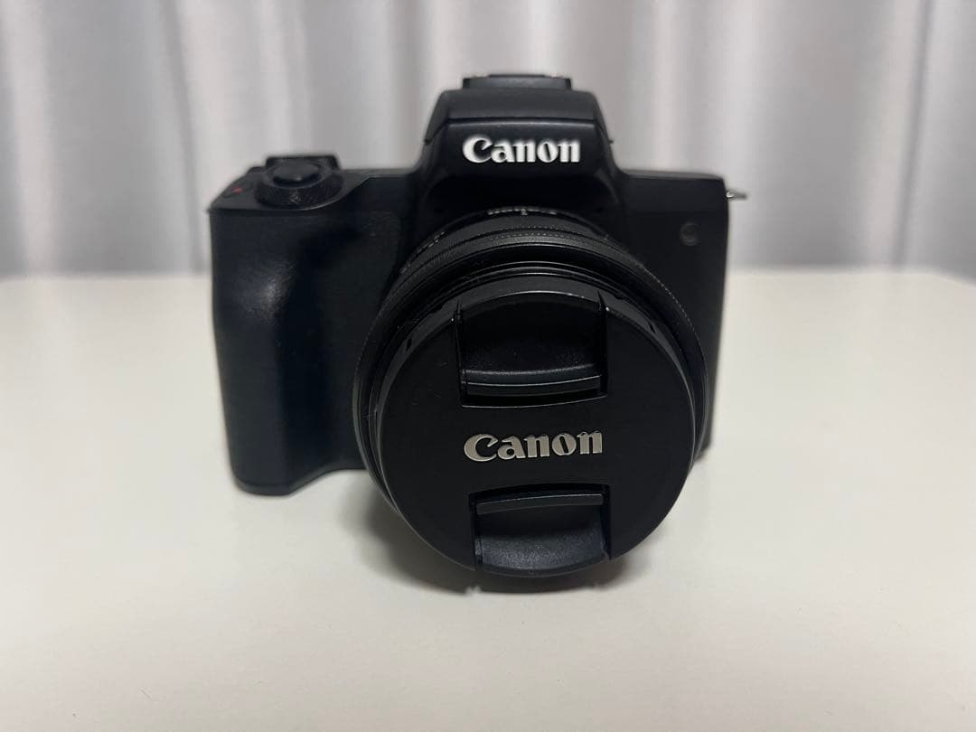 キヤノン EOS Kiss M 【EF-M15-45 IS STMレンズキット】