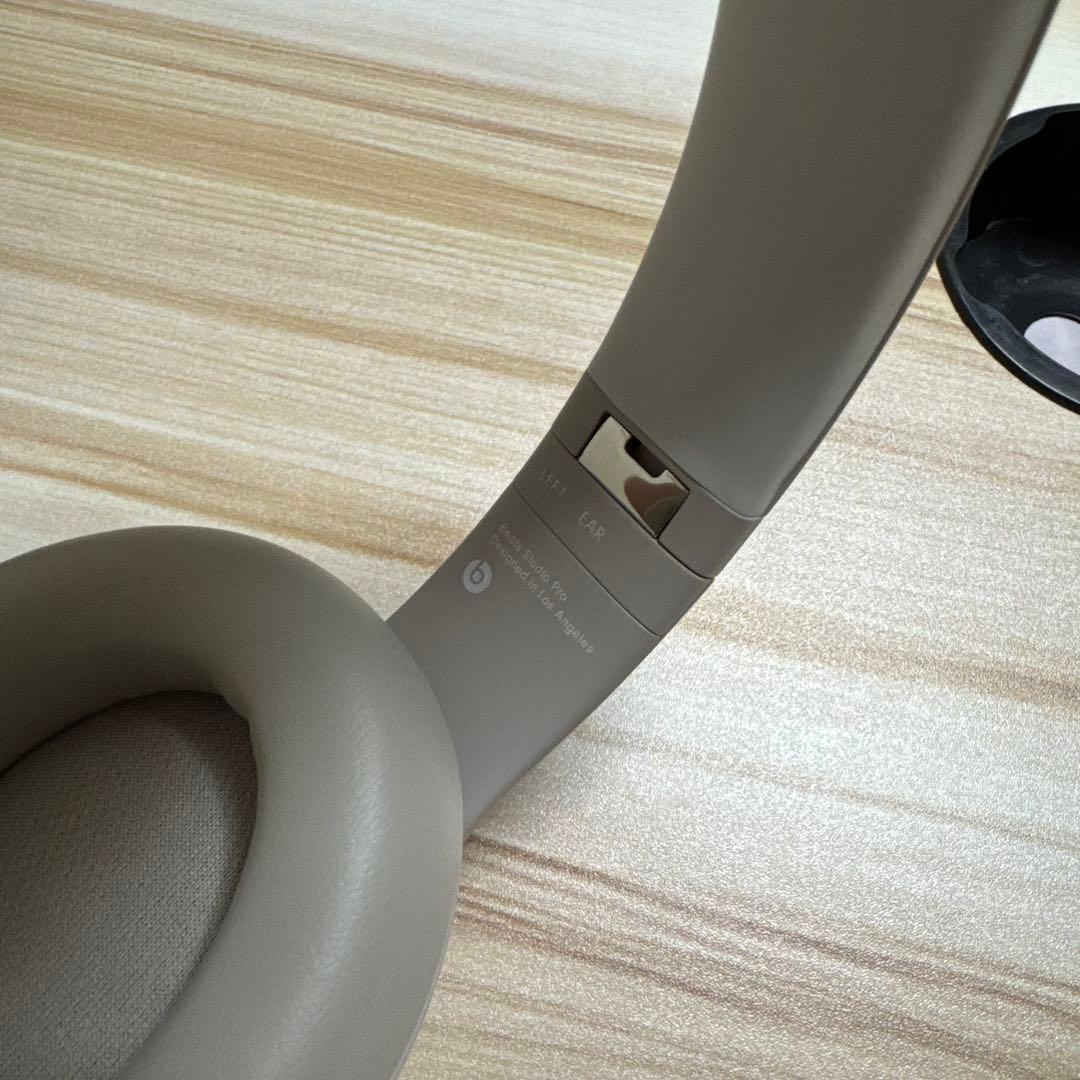 Beats studio pro ほぼ新品　サンドストーン
