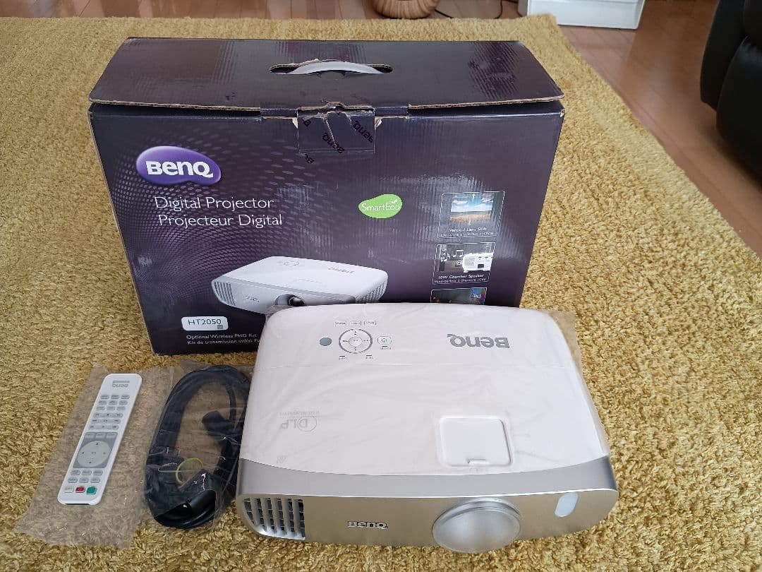 BenQ HT2050 FHD ホームプロジェクター
