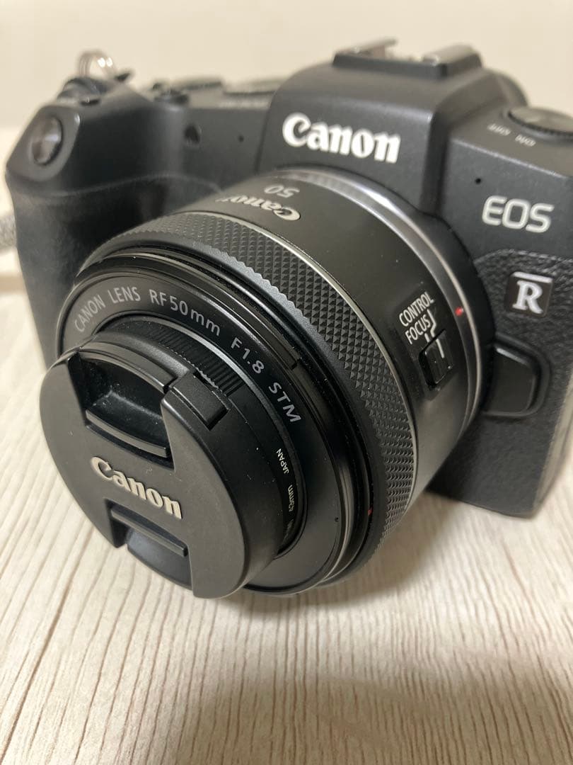 Canon EOS RP ミラーレスカメラ RF 50mmレンズ付き