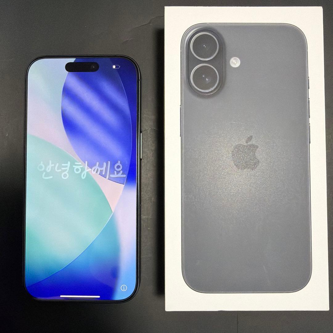 Apple iPhone17（Spigen製ケース+フィルム+Anker充電器）