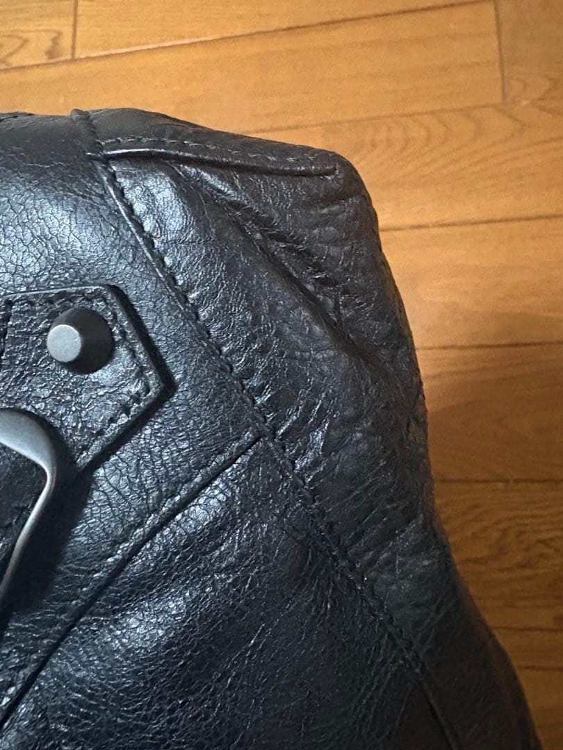 【未使用】BALENCIAGA ブラックレザー ショルダーバッグ　サンデー