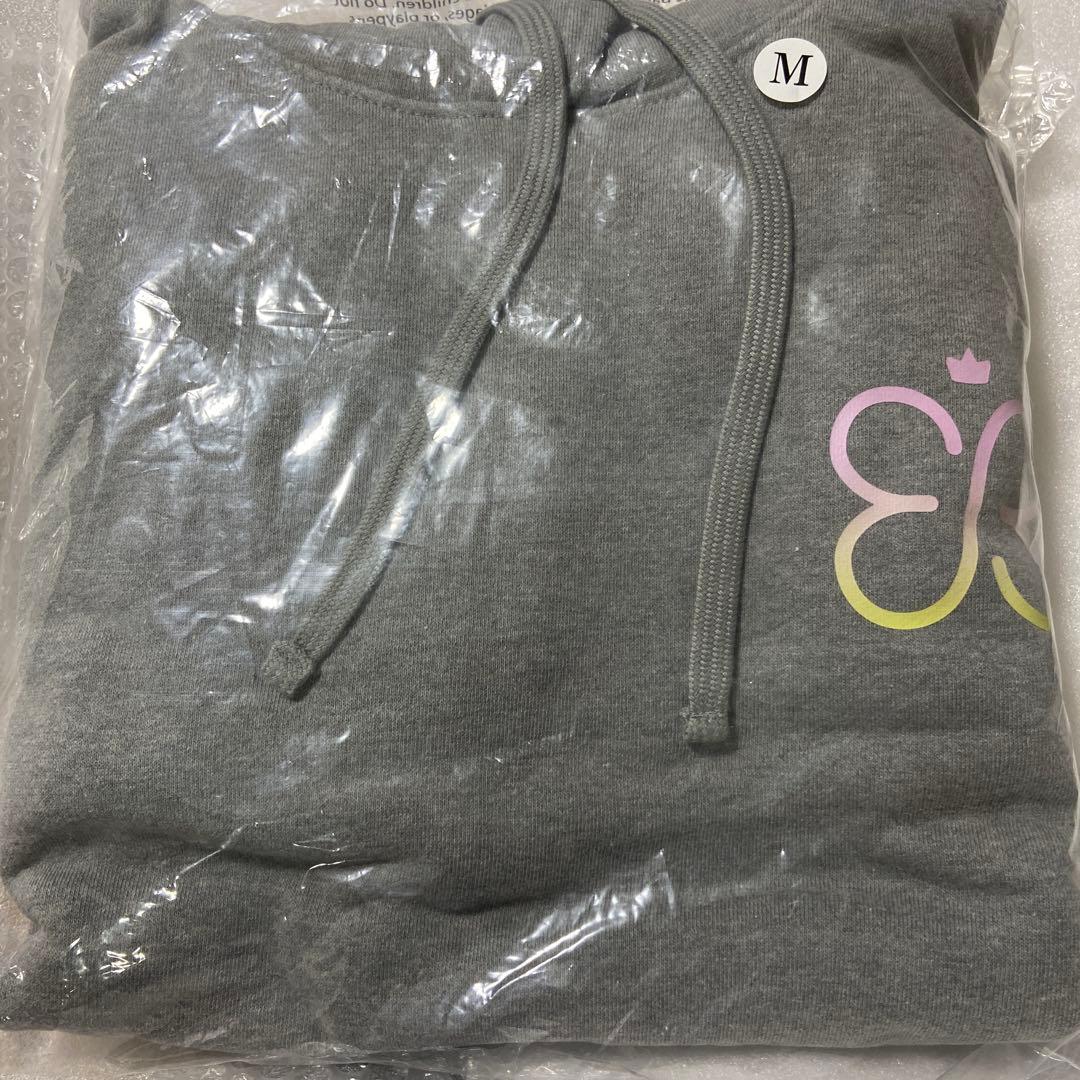 パクウンビン　パーカー