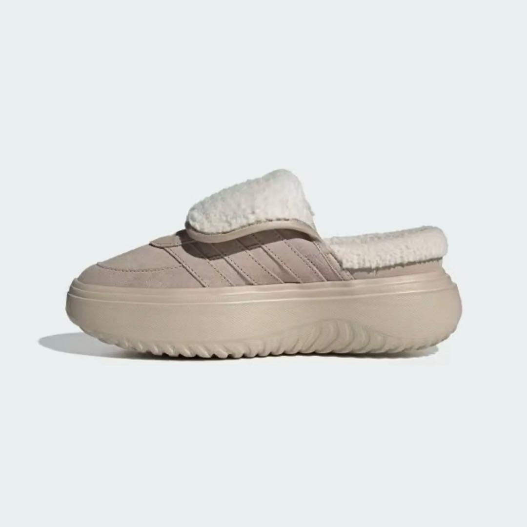 韓国限定 新作 ADIDAS GRANDCOURT MULE ベージュ 23.5