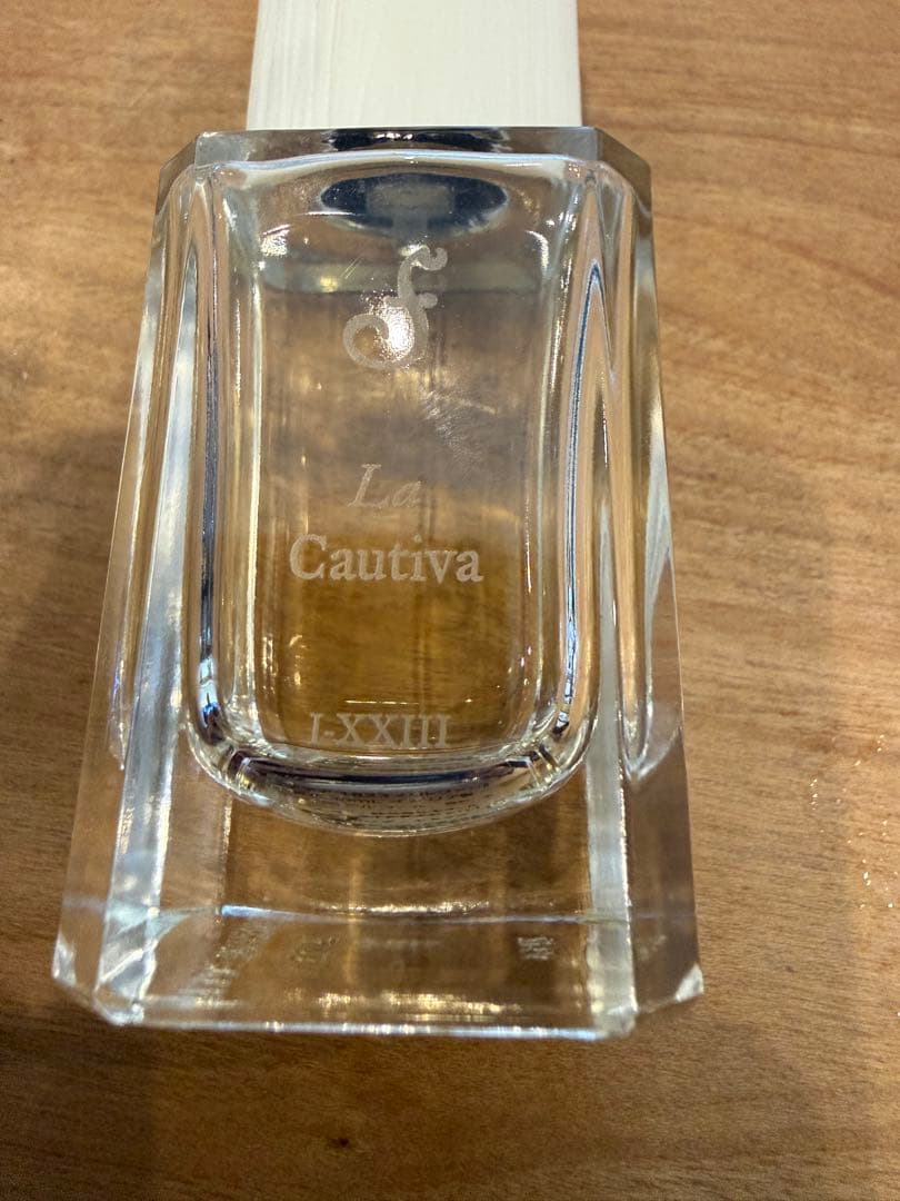 Fueguia 1833La CautivaパルファンⅢ／30mL