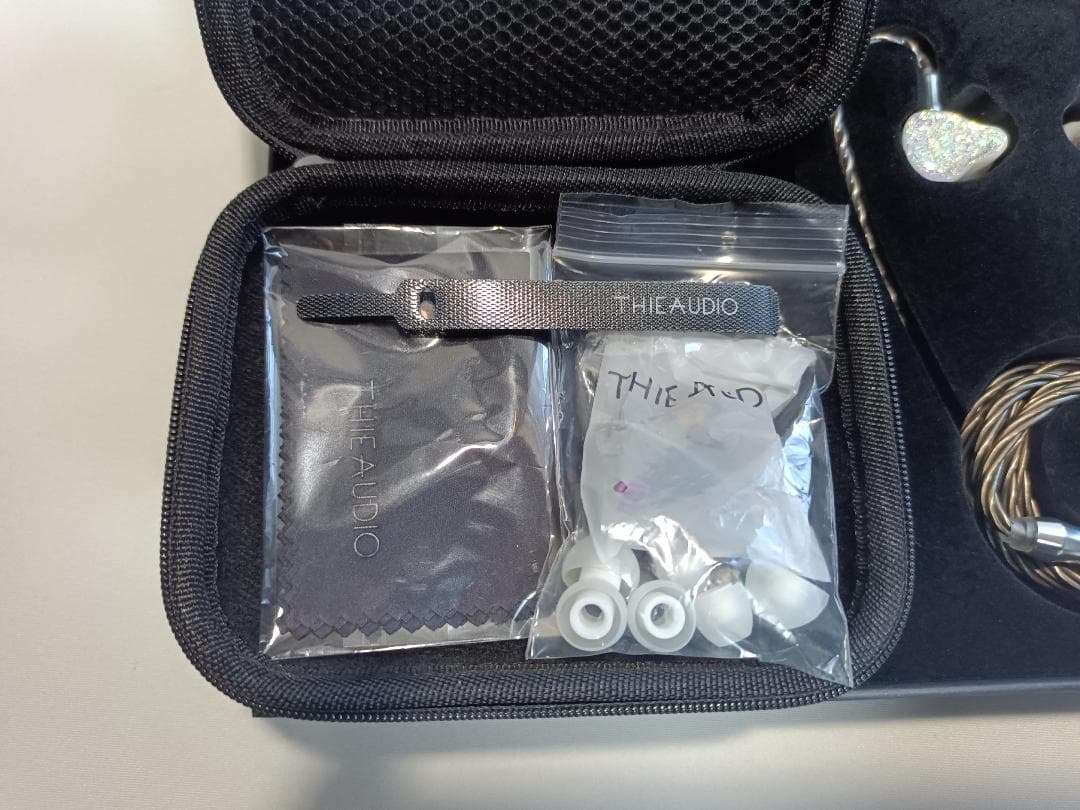 THIEAUDIO Hype 4 2DD+4BA イヤホン