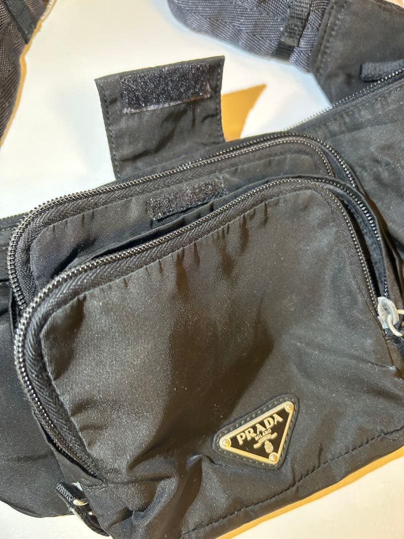 PRADA ブラック ボディバッグ　 　　　　　　　　　ユニセックス【男女兼用】