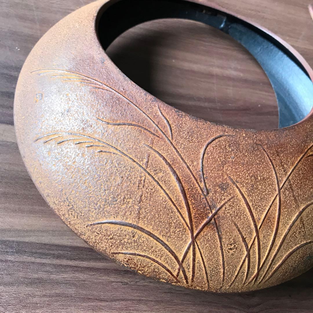 金属製　満月　花器