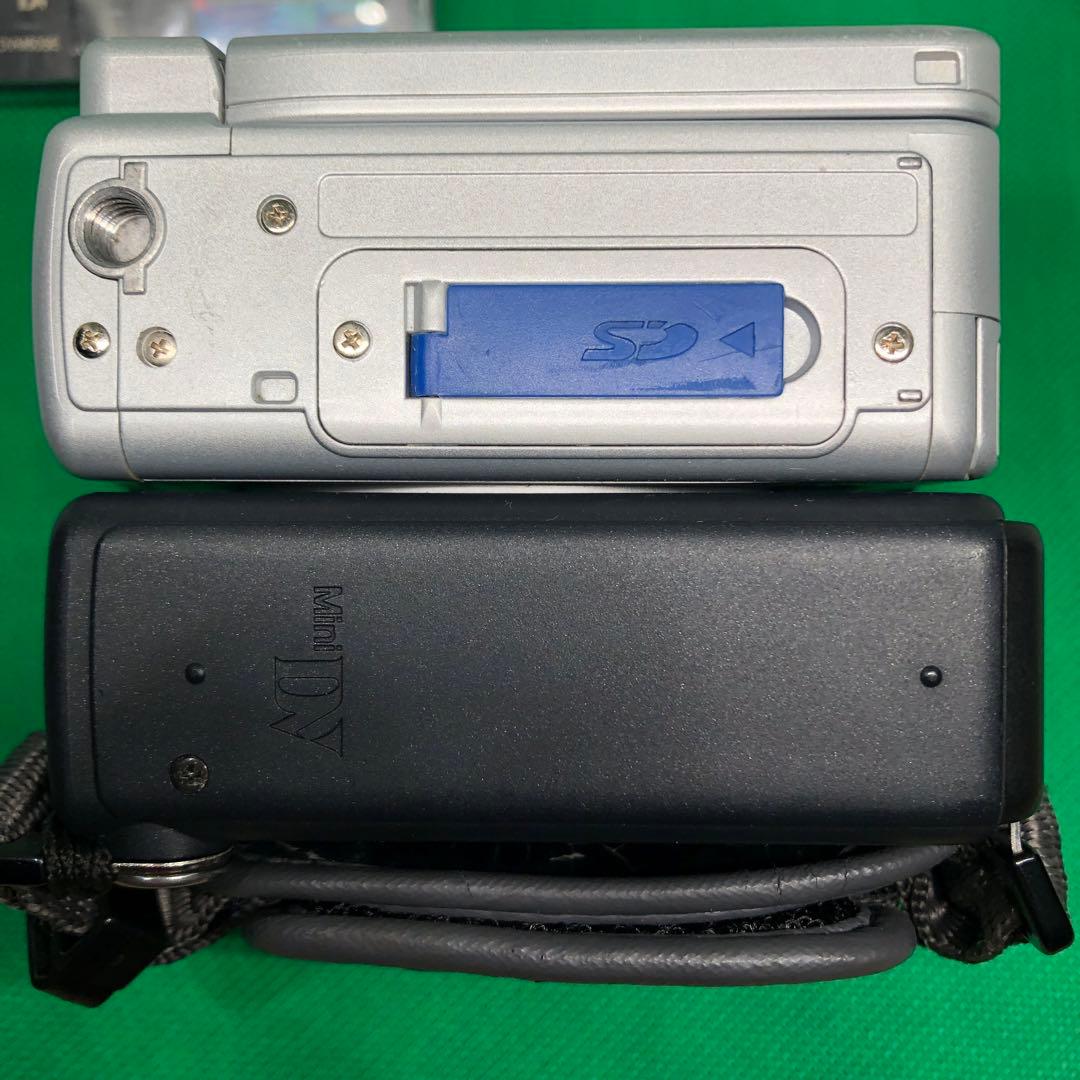 《美品》シャープ VL-Z7 2003年製　液晶デジタルビデオカメラ