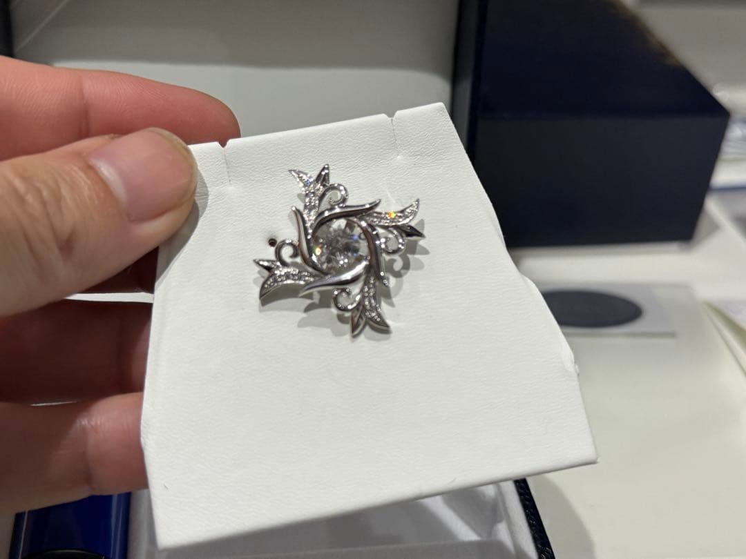 フ*ー様 クロスフォー　ピンブローチ　ピンバッジ　ブローチ　SV925 シルバー