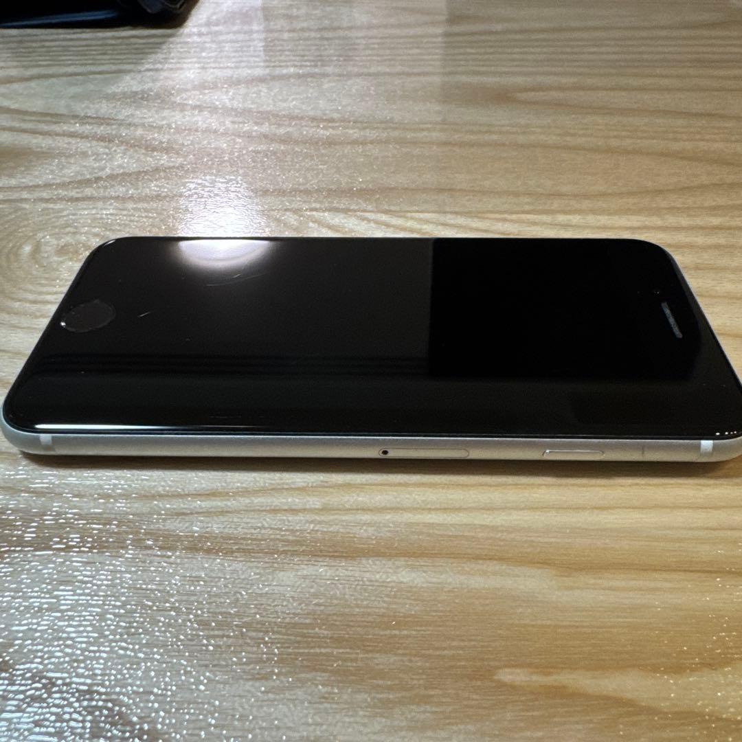 iPhone SE2 64GB ホワイト ジャンク品