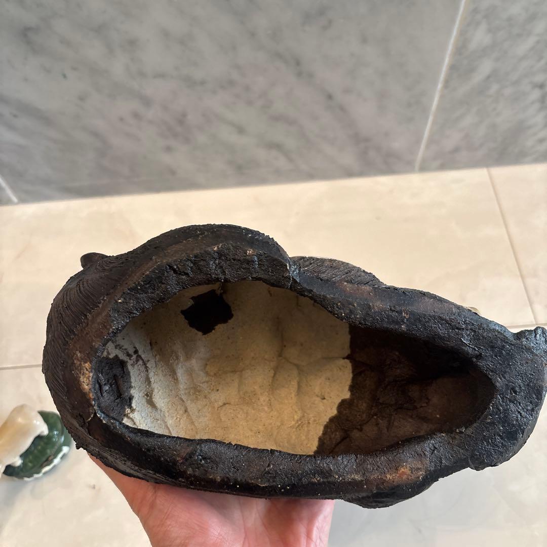 ヴィンテージ　希少なブルーの瞳で色っぽ過ぎる縁起の良い女子タヌキ陶器