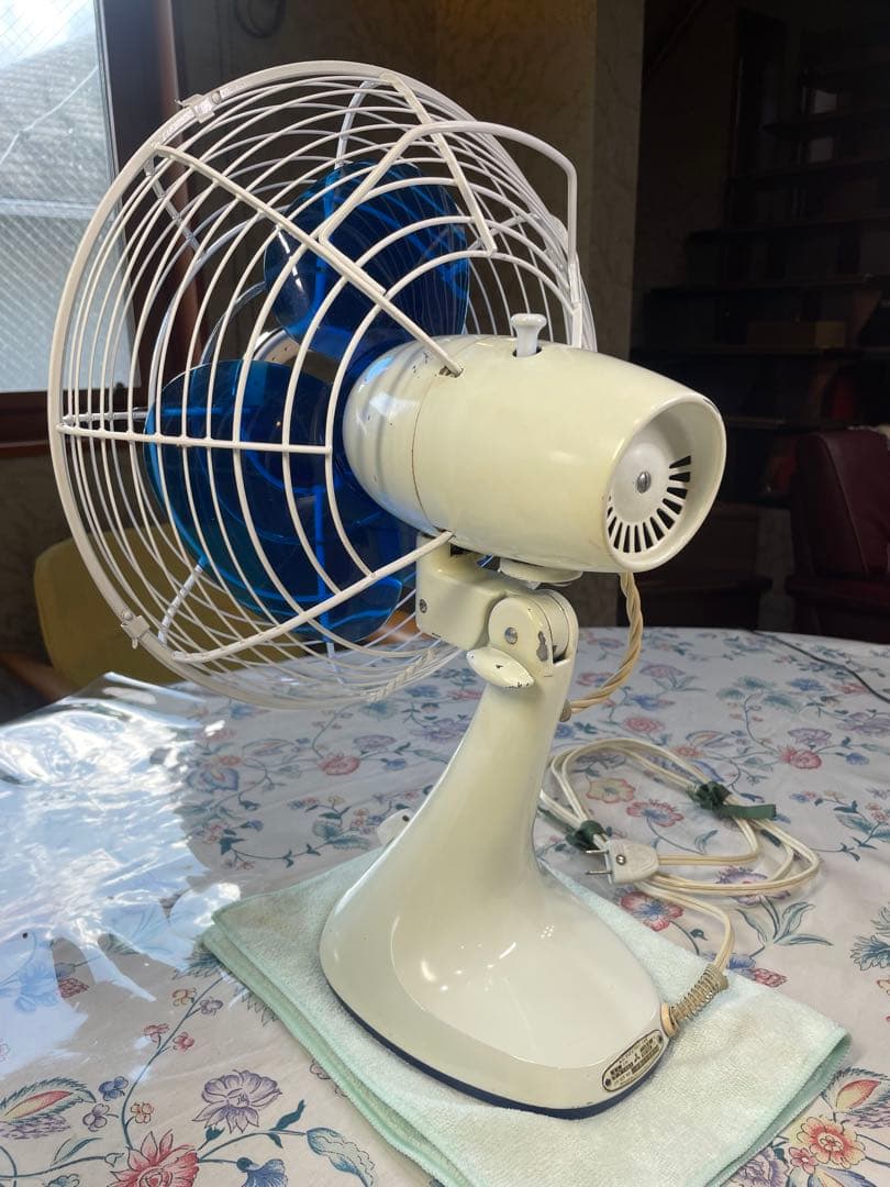 三菱'60昭和レトロ扇風機 とても古い・重い・堅牢　順調稼働　鮮明ブルーファン美