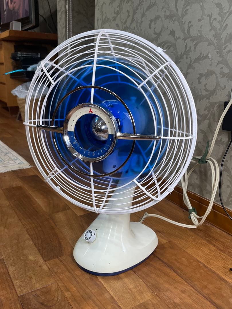 三菱'60昭和レトロ扇風機 とても古い・重い・堅牢　順調稼働　鮮明ブルーファン美