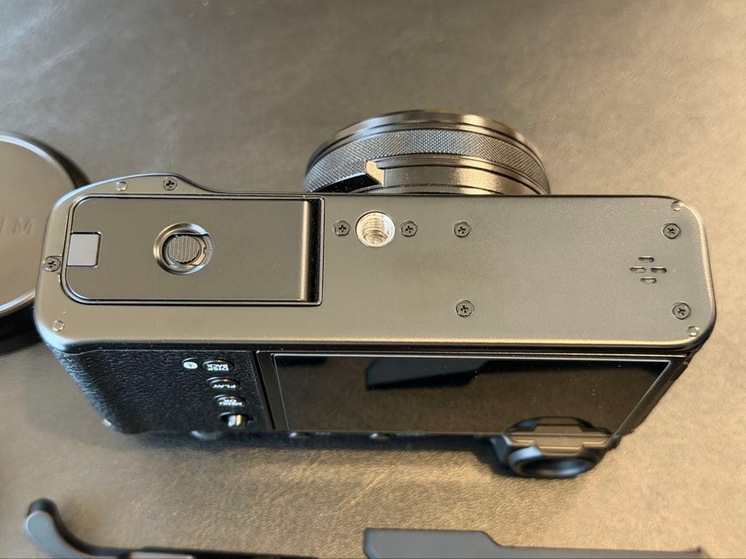 オマケ多数 FUJIFILM x100ⅵ デジタルカメラ