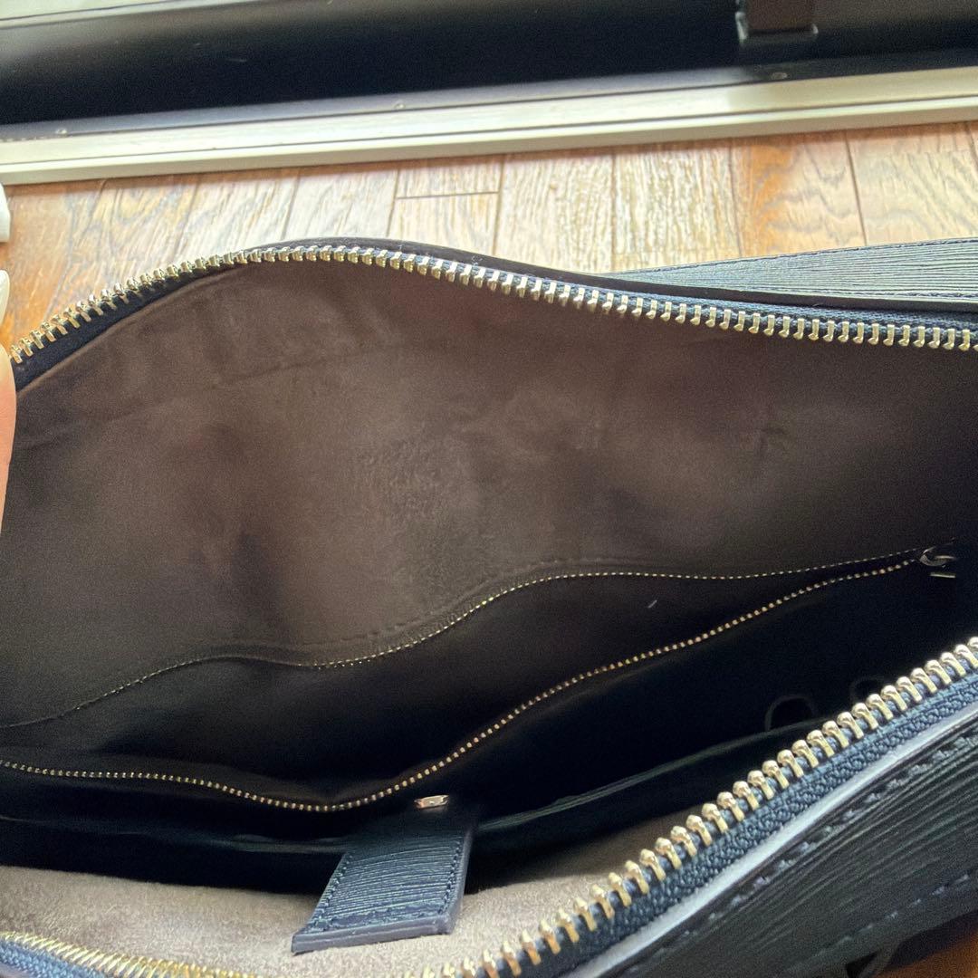 ペッレモルビダ キャピターノ 2way ブリーフケース