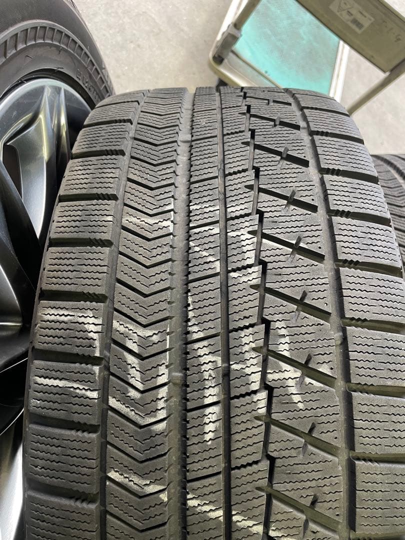 ノンパパ様　レクサスLS 純正　美品　　スタッドレスセット　245/50R19