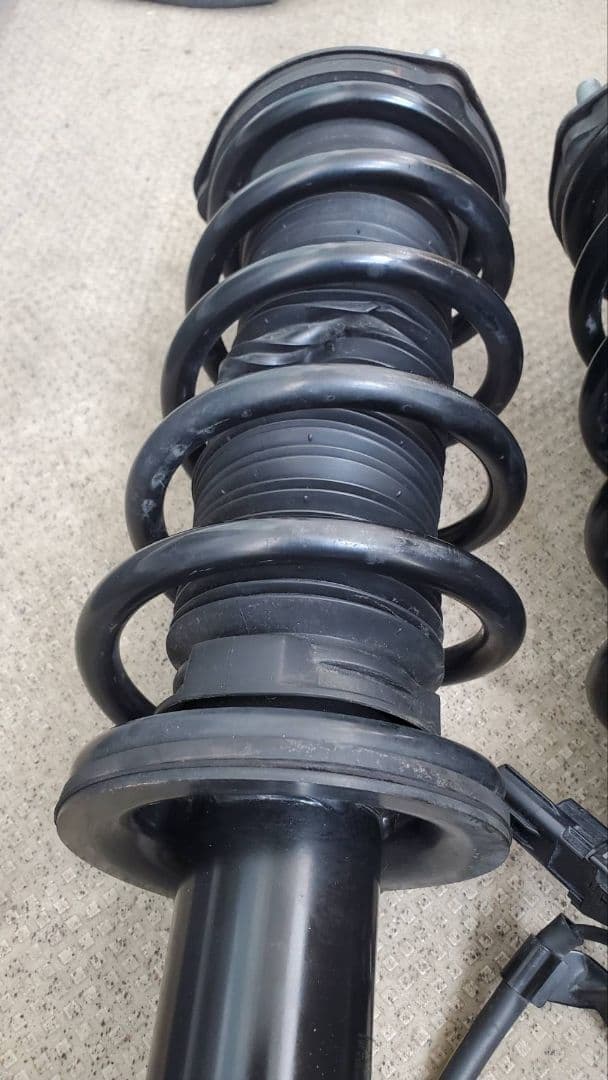 福岡 引き取り希望 純正 サスペンショントヨタ クラウン ハイブリッド 後期