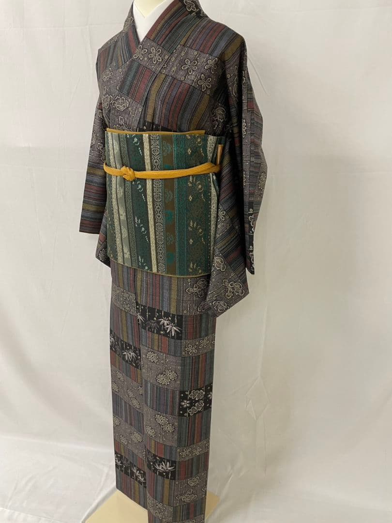 美品　正絹袷　恵大島織物謹製　本場大島紬単品(証紙付)