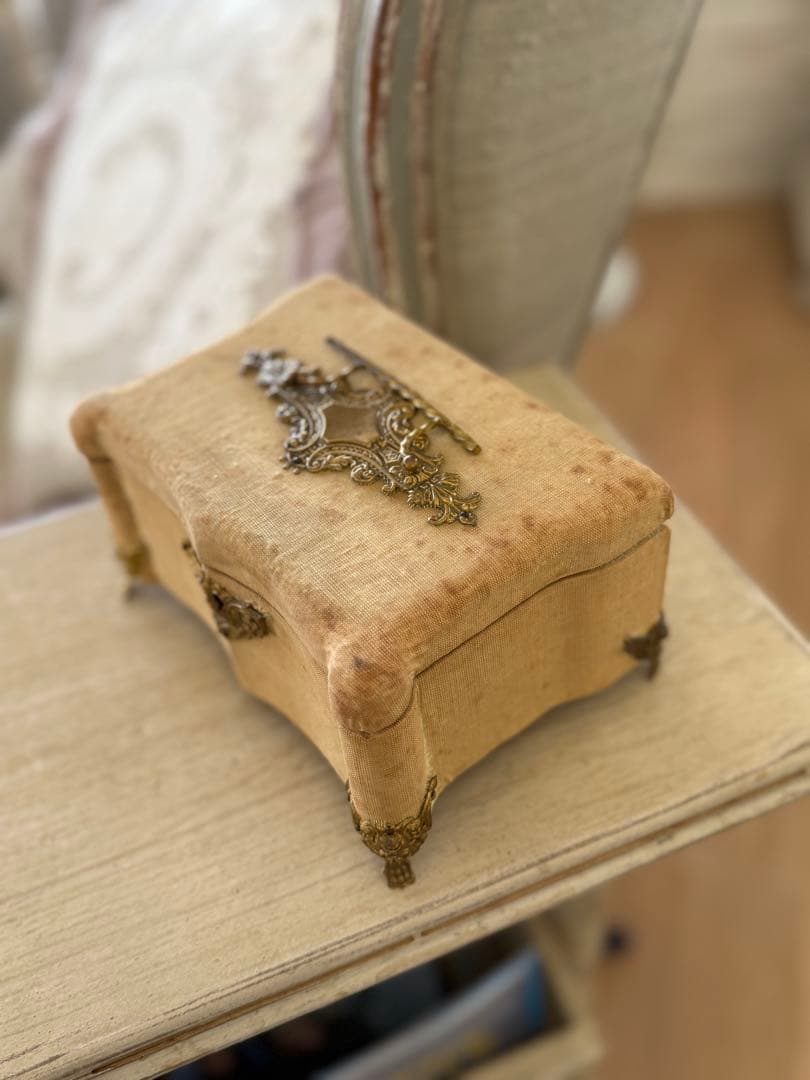 フランスアンティーク装飾ビジューコフレボックス中ライナーシルクピンク希少