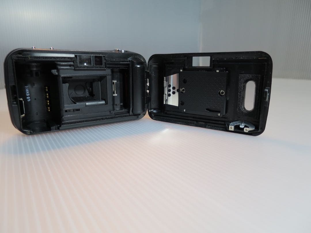 OLYMPUS μ[mju:] コンパクトフィルムカメラ（初代）