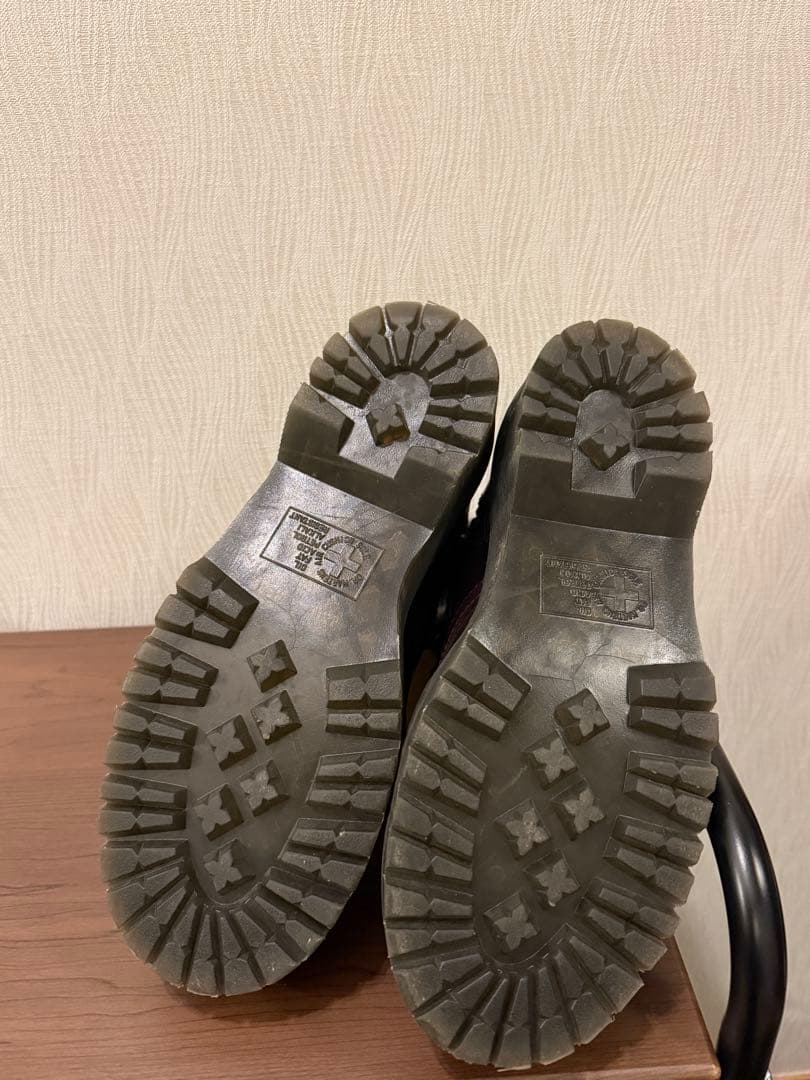 ドクターマーチン バーガンディ 厚底ブーツ