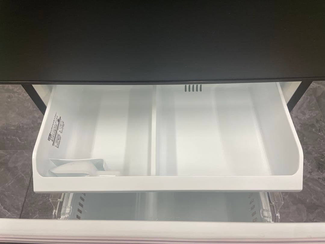 東芝 GR-V36SC(KZ) 3ドア　冷蔵庫 356L ブラック　24年製