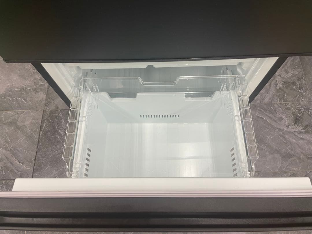 東芝 GR-V36SC(KZ) 3ドア　冷蔵庫 356L ブラック　24年製