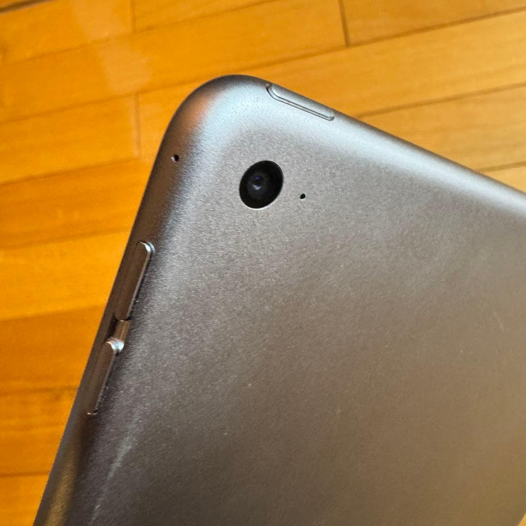 Apple iPad air 2 第二世代128GB Wi-Fiモデル