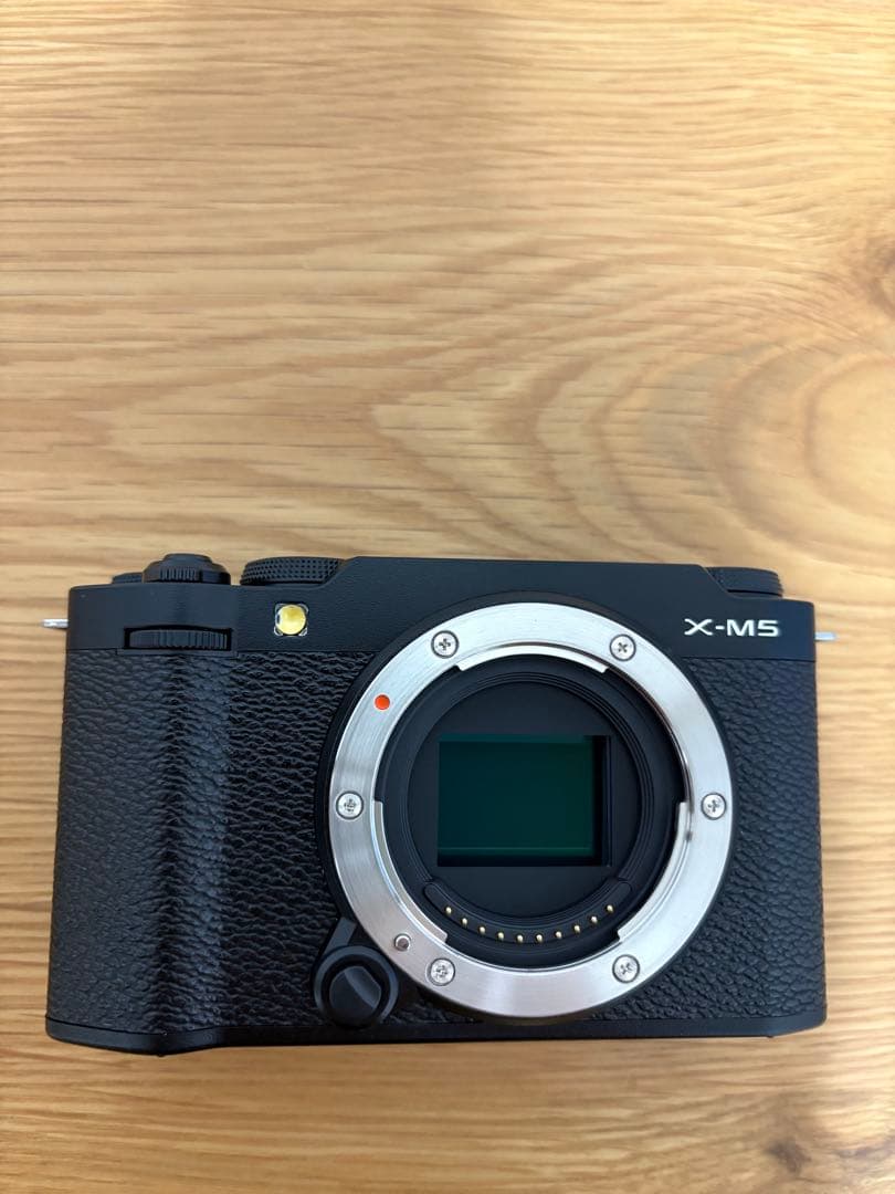 【美品】富士フイルム X-M5 ボディ ブラック FUJIFILM【おまけ付き】