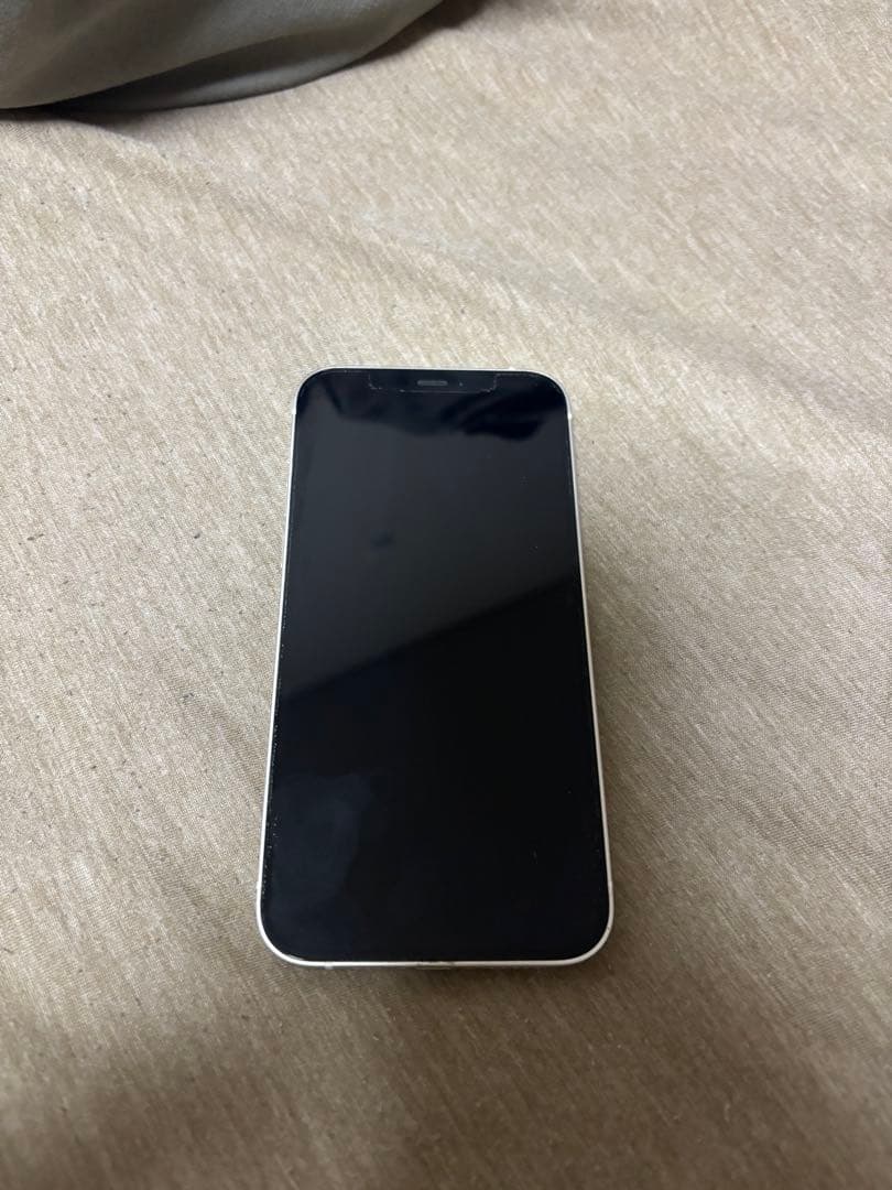 Apple iPhone 12 ホワイト256GB 本体のみ　SIMロックなし