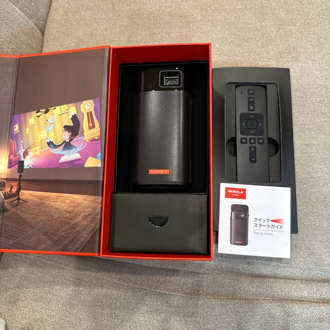 Nebula Apolloプロジェクター本体