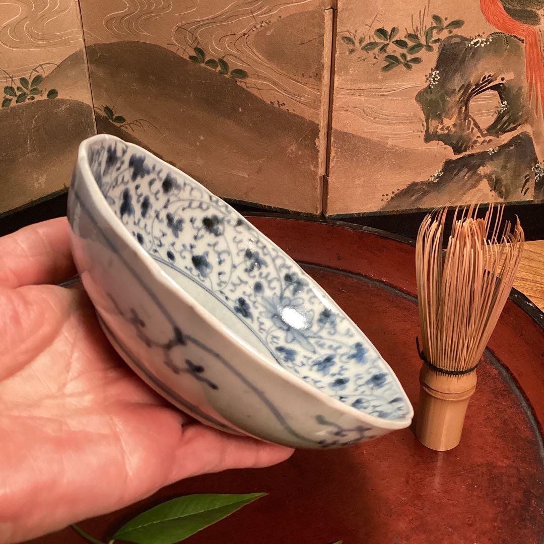 A996❷古伊万里　染付（柿右衛門）花唐草　見込栗紋様　輪花型　膾皿　1枚