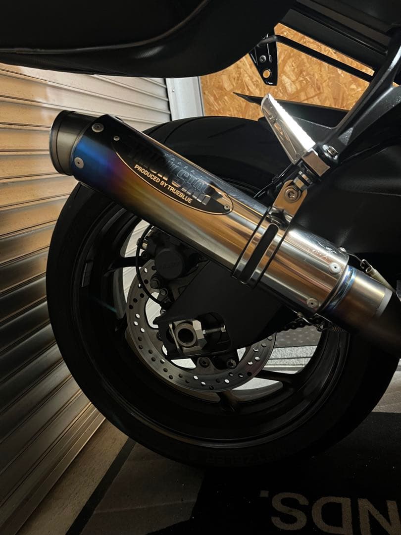 GSX-S1000 トリックスター　スリップオン