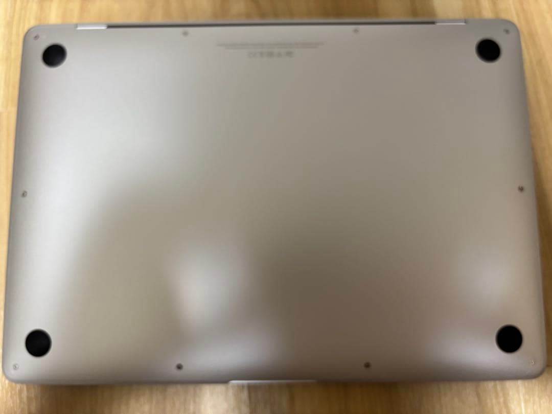 Apple MacBook Air 2018年シルバー