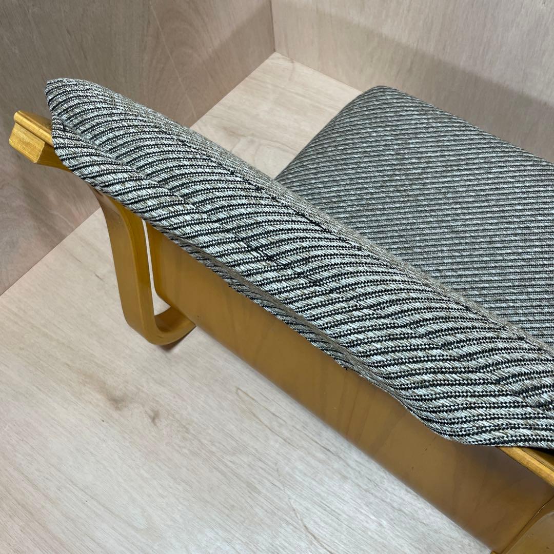 徳島県立工業技術センター　新日本木工　曲木　低座椅子　胡坐楽座椅子　腰痛防止