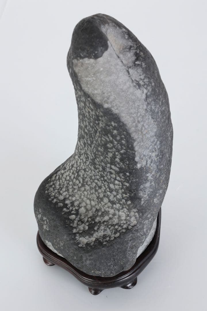 雪花石 鑑賞石 1.9kg 在銘 台座付 霊石 人物石 水石 盆景 天然石 美石