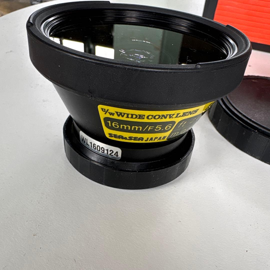 ジャンク品　Nikon NIKONOS-V 水中カメラとストロボ　付属品まとめ