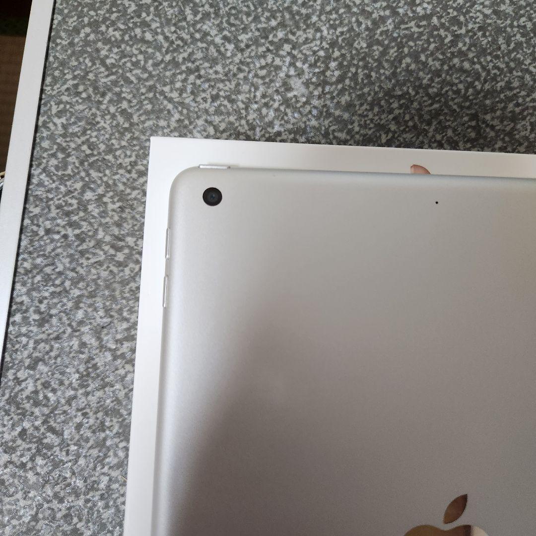 Apple iPad 第６世代 128GB バッテリー容量86%