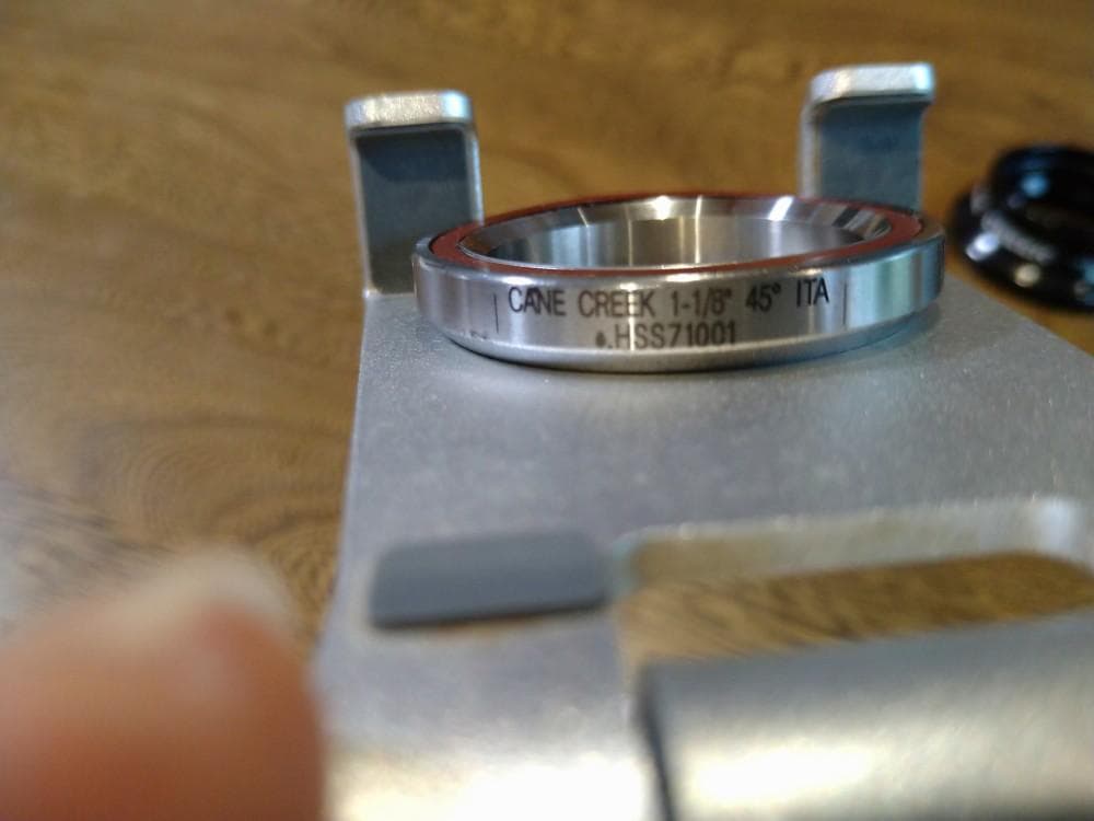 ケンクリーク CANE CREEK ヘッドパーツ