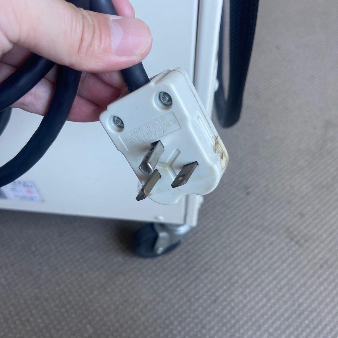 直本工業製 Parrucchi パルッキー 美容用　スチーマー　業務用　稼働品