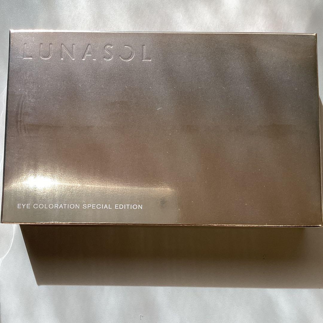 rei 　　　LUNASOL　アイカラーレーション　スペシャルエディション